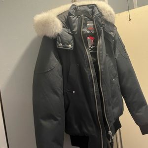 Moose Knuckles Winter Coat Size Small
